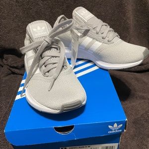 ❌SOLD❌ Adidas Originals Swift Run X Gray White Running shoes
